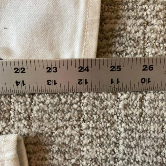 Levi’s Demi Curve Classic Jeans- White - Picture 3 of 8